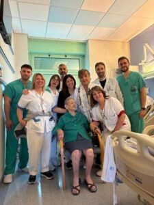 operata a 102 anni al policlinico tor vergata di roma in piedi dopo 2 giorni 2