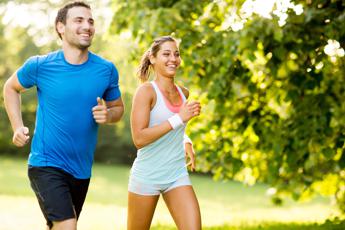 caldo e sport per allenarsi in sicurezza imparare ad ascoltare il corpo 2