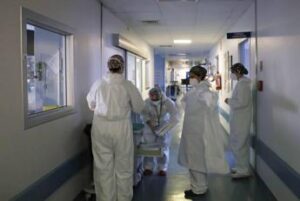 covid reintegro medici no vax radiati anestesisti siaarti pericoloso precedente 2
