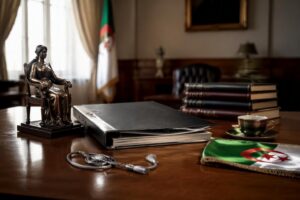 Algeria, storico passaggio: una donna alla guida del Parlamento