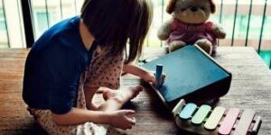 batterie a bottone allarme per i bambini nel 2026 il triplo dei casi rispetto allo scorso anno 2