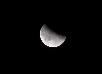 eclissi di luna dalle ipotesi transilvaniche alle micro maree i fake degli effetti sul corpo 2