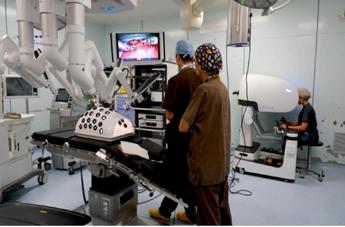 policlinico di milano primo ospedale pubblico con nuovi robot chirurgici provenienti dalla cina 2