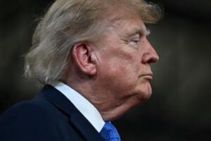 trump ingrassato di 10 chili il medico colpa dello stress da presidenza 2