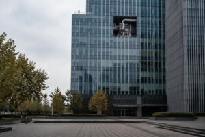 Raffreddore in estate: cause, rimedi naturali e prodotti efficaci