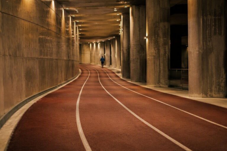 Run club e allenamenti di gruppo: guida pratica per scegliere il gruppo giusto e iniziare in sicurezza