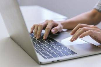 digitale eurispes e presenza universale ma cresce il disagio 2