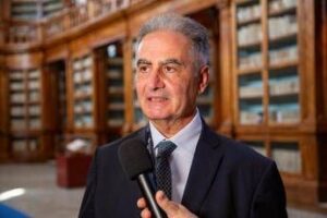 societa italiana di neurochirurgia giuseppe catapano eletto presidente 2