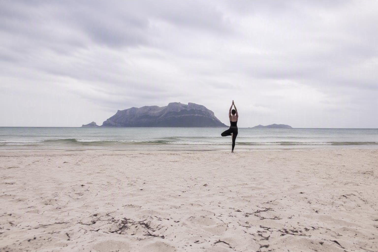 Corso di yoga estivo a Porto San Paolo: orari e informazioni utili