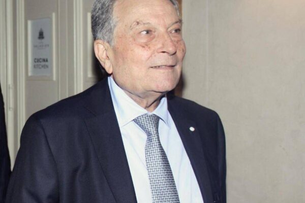 Addio a Francesco Tomasello, Sinch: “Neurochirurgo di eccellenza, profondo cordoglio”