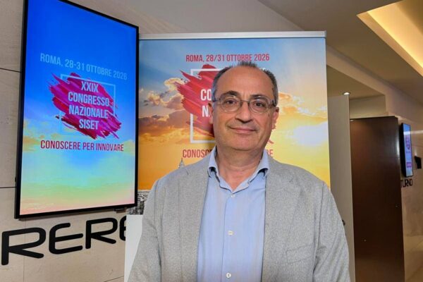 Farmaci, ematologo Tosetto: “Anticoagulanti in anziano, serve bilancio rischio-beneficio”