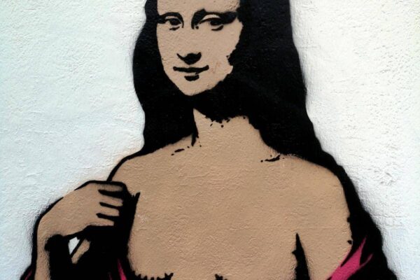 Giornata mondiale contro il cancro al seno, a Milano murale con Gioconda con mastectomia davanti all’Int