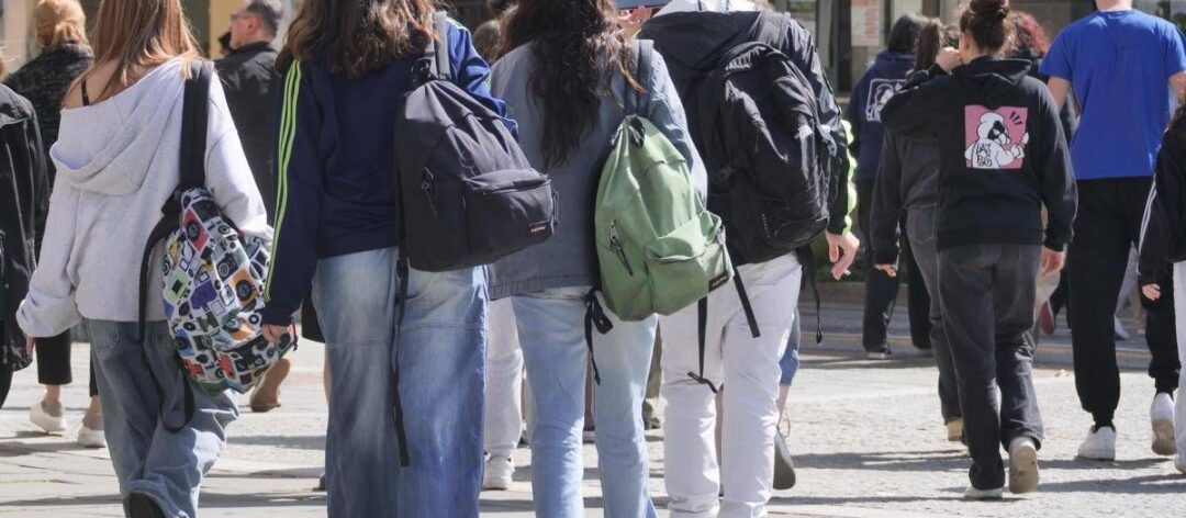 Il pediatra: “No alla carne di maiale in mensa scolastica se c’è chi non può mangiarla”