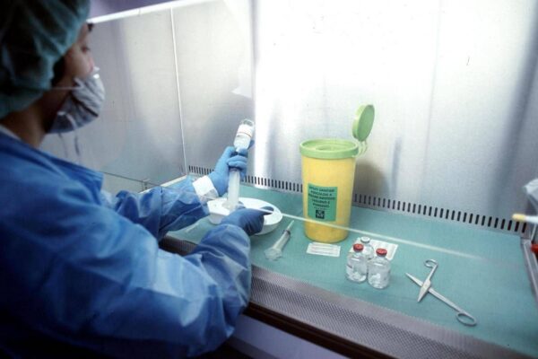 Melanoma, nuova pillola ‘spoglia’ il tumore avanzato e rallenta la crescita