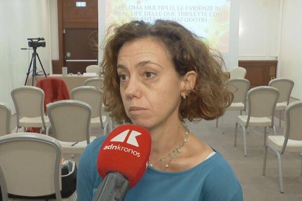 Mieloma multiplo, ematologa Gay: “Nuova terapia migliora controllo malattia”