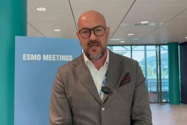Tumore vescica, nuova combinazione terapeutica riduce del 42% rischio morte