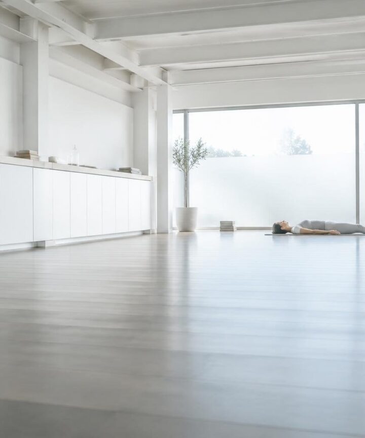 Esercizi a terra: le migliori asana supine per allungare e rilassare