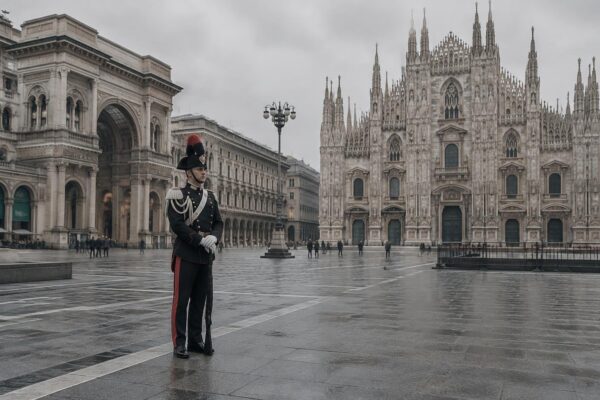 Scontri a Milano: potenziato il presidio con 500 militari