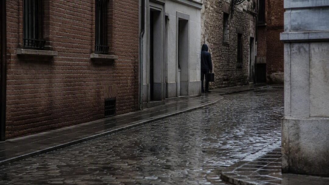 Truffa console online: due napoletani denunciati per raggiro da 11mila euro