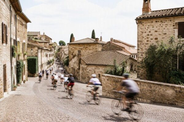 Gioco d'azzardo: 700 milioni di euro sparsi nei piccoli centri, impatto in Toscana e Emilia