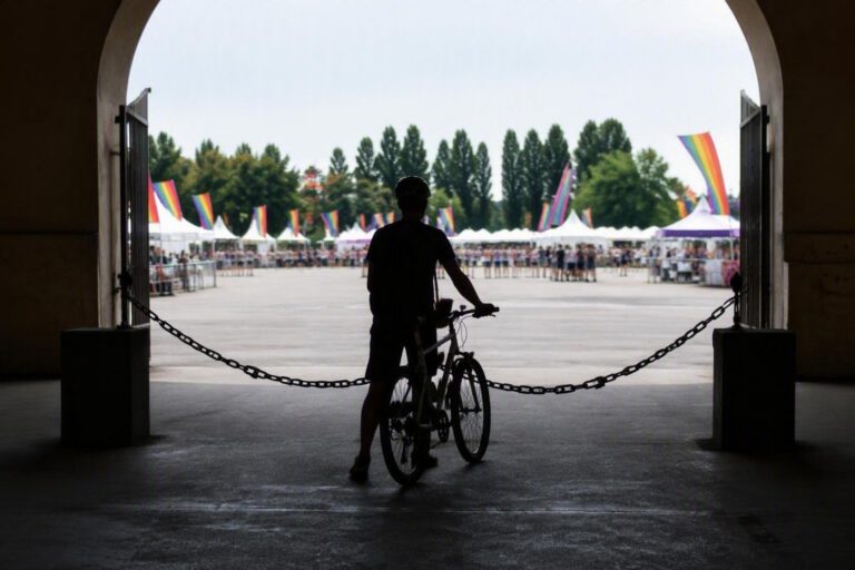 Ferito con una catena all’ingresso del Padova Pride Village: cosa è successo