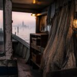 Pescatore di Burano in pericolo di vita dopo scontro in laguna, moglie scomparsa