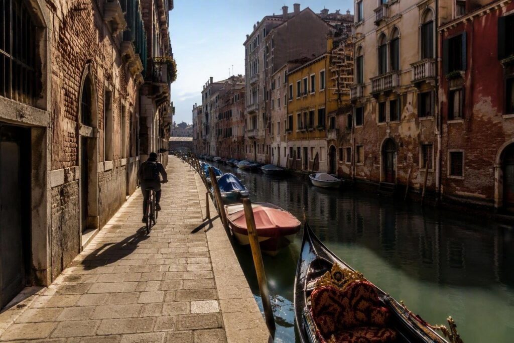 Weekend in bici a Venezia: itinerari urbani e lagunari il 19-20 settembre