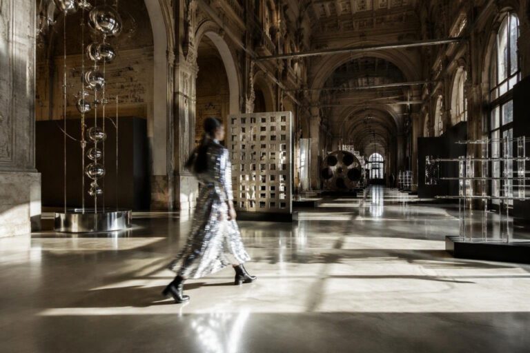 Mostra Hybrids: arte, architettura e gioco a Venezia