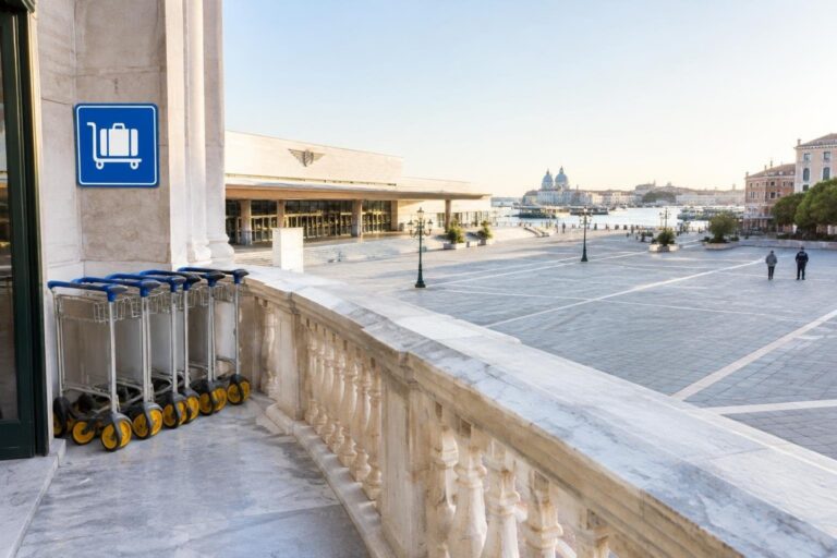 Sequestri dei carretti a Santa Lucia: le nuove regole in azione