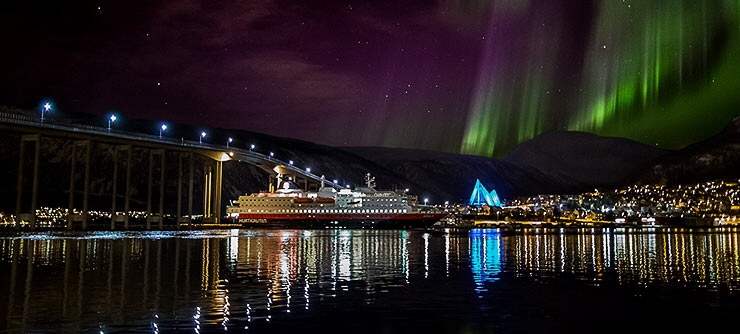 norway home northern lights 740