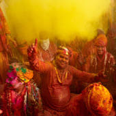 Celebrazione dell'Holi. Bruno Morandi/Getty Images.