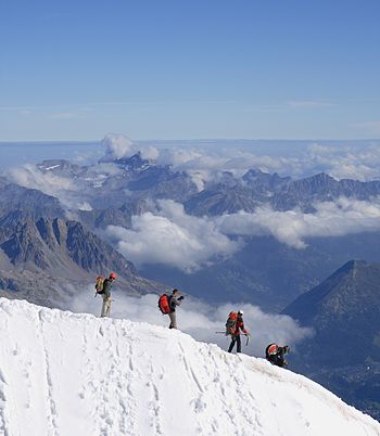 350px Alpinistes Aiguille du Midi 03