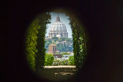 1112