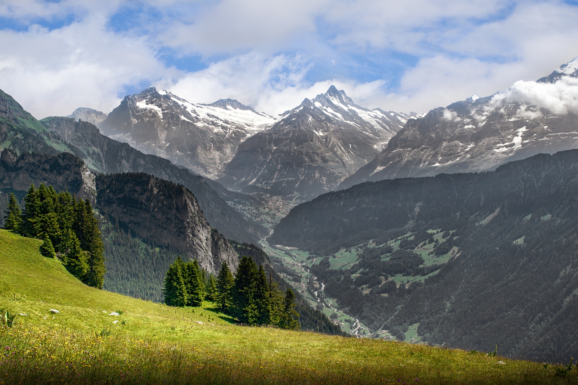 alps 3857795 1920