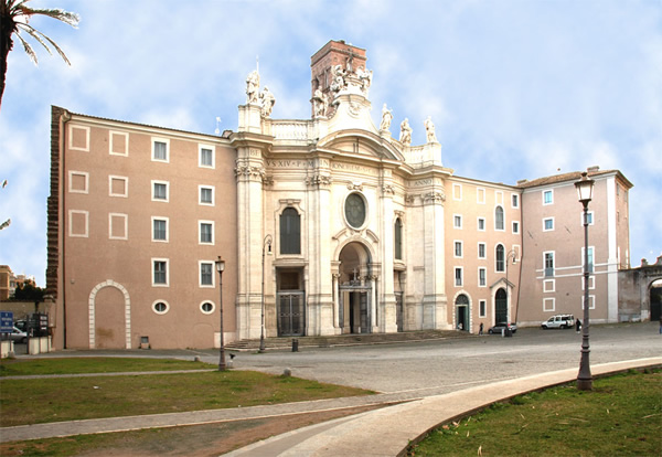 Roma Santa Croce in Gerusalemme 04