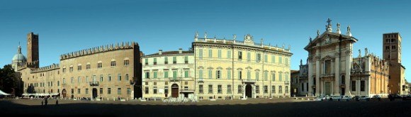 Mantova Piazza Sordello e1301097027386