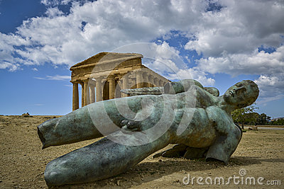 fallen ikaro front concorde temple sicily bronze statue background agrigento italy 39978561
