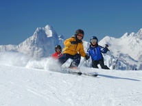 kinder skifahren 1600x1200