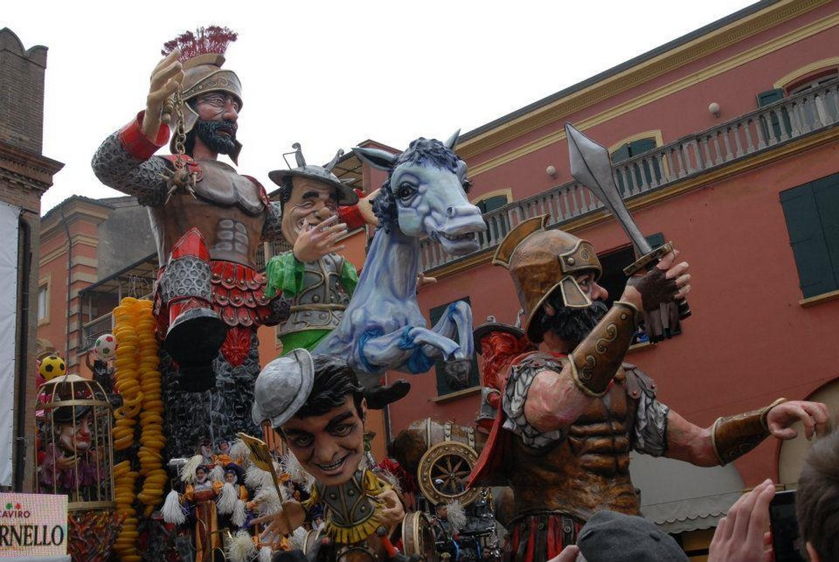 Date Carnevale di Cento e Ferrara 2015