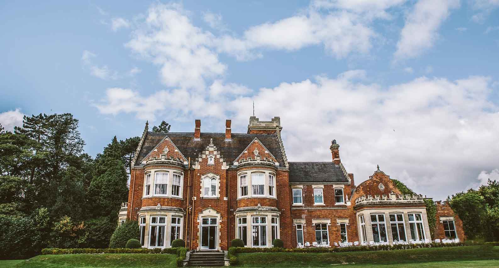 Staffordshire Wedding Venue Pendrell Hall o