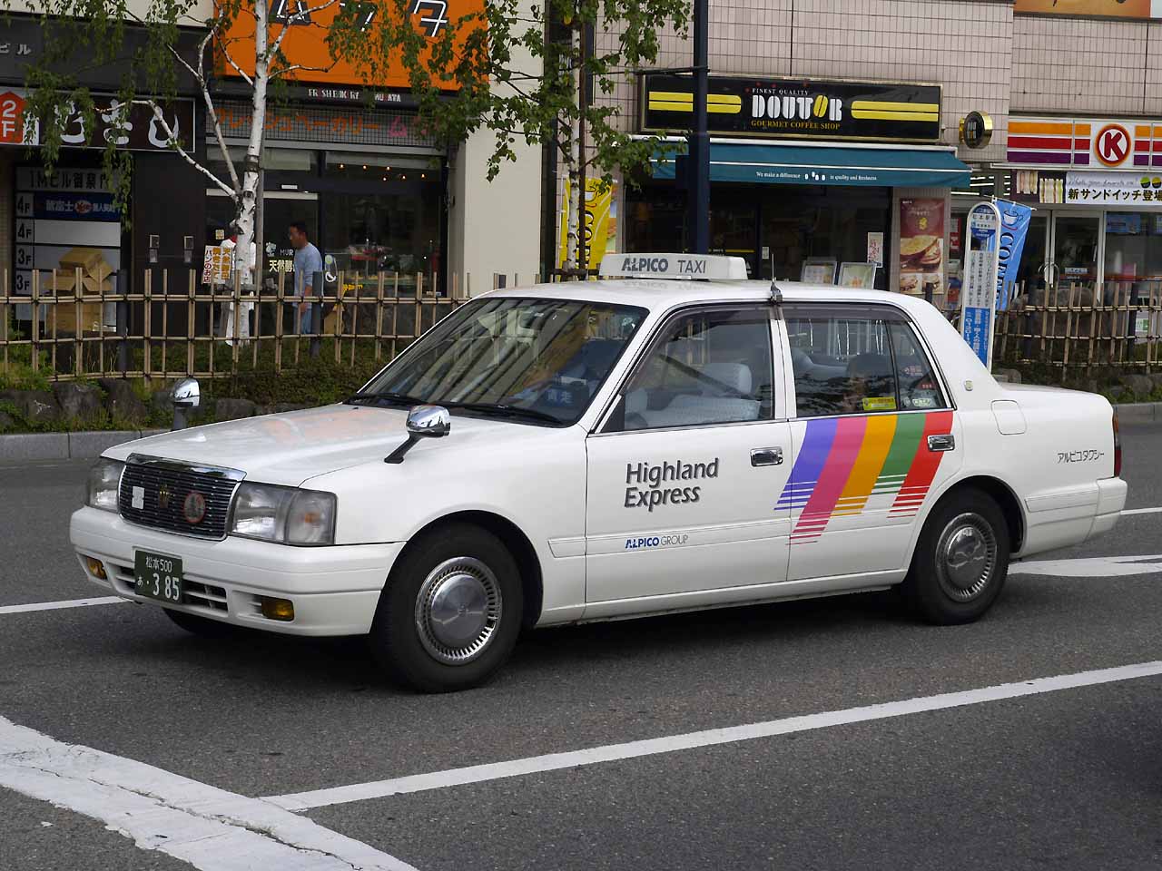 ALPICO taxi crown comfort1