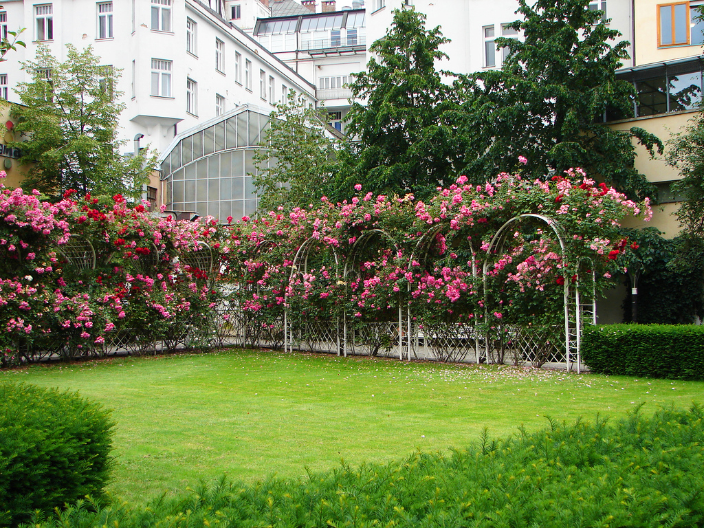 franciscan gardens prague 2066 jpg original