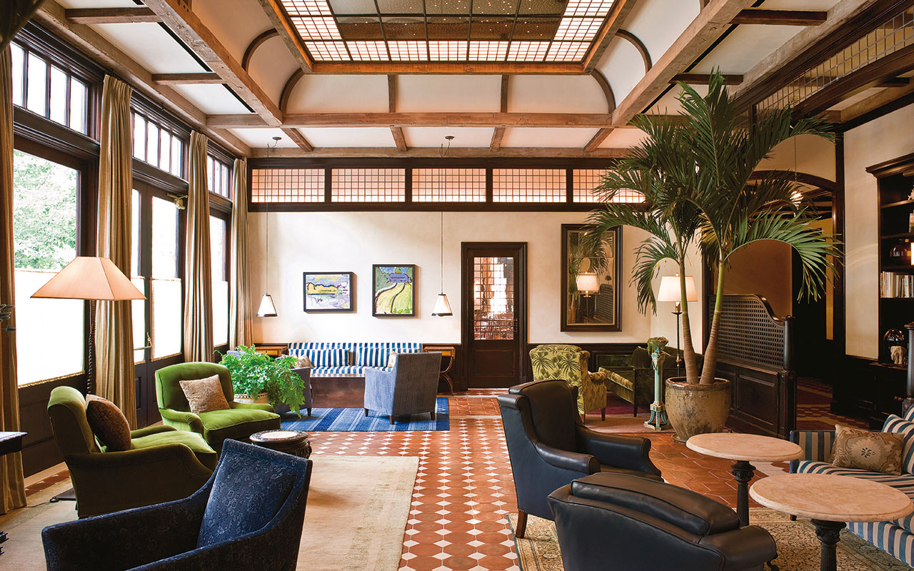 greenwich lobby051