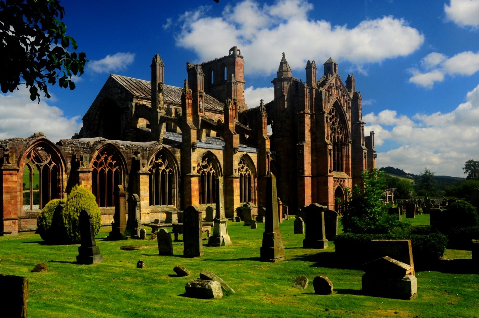 05 melrose abbey view from the graveyard