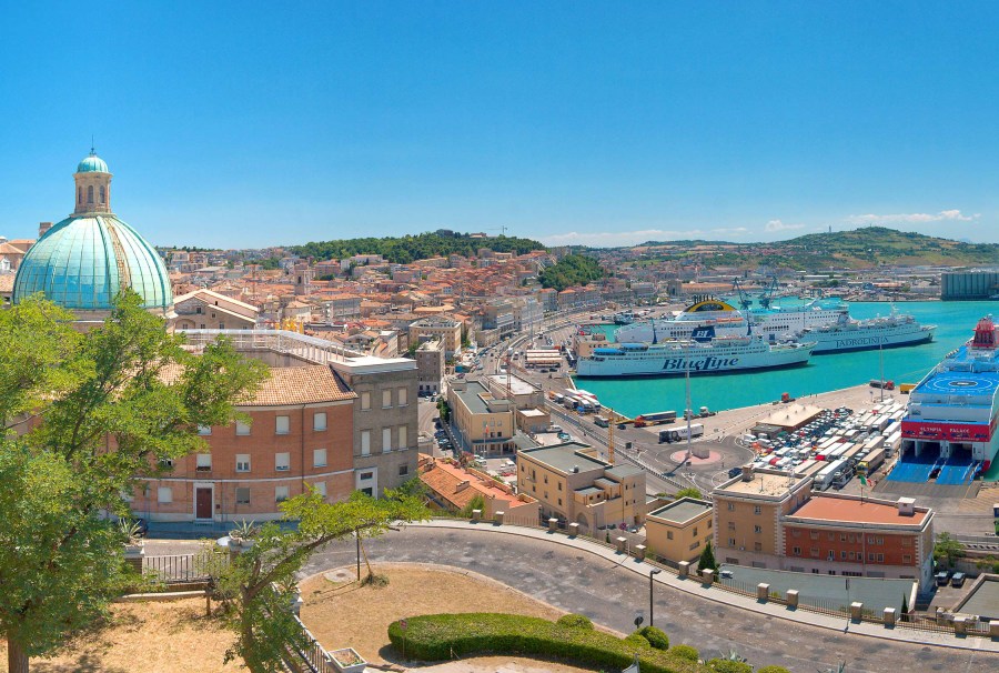 Come spendere poco vacanza ad Ancona