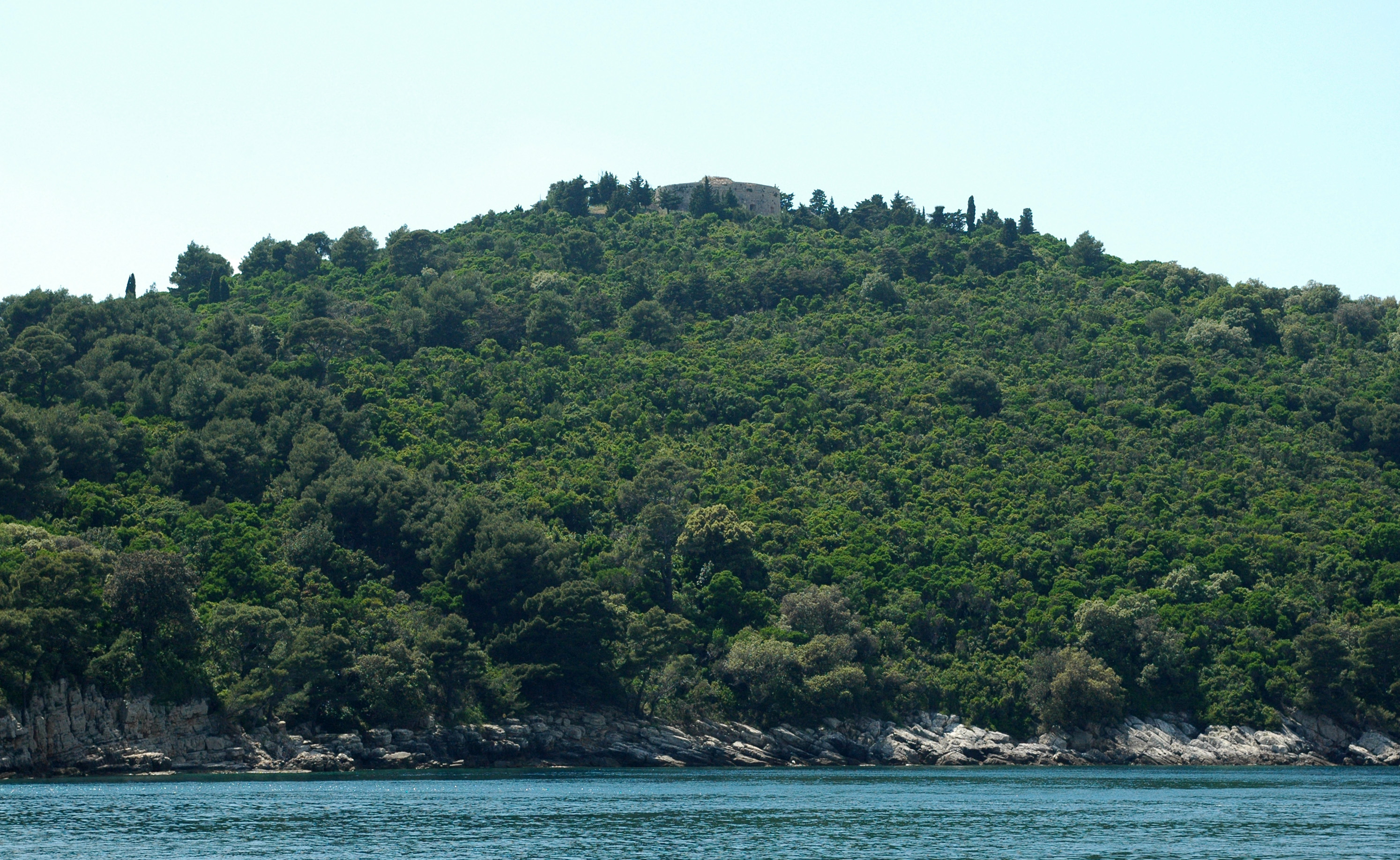 ile lokrum 018 fort royal vu depuis mer 2010 05 25