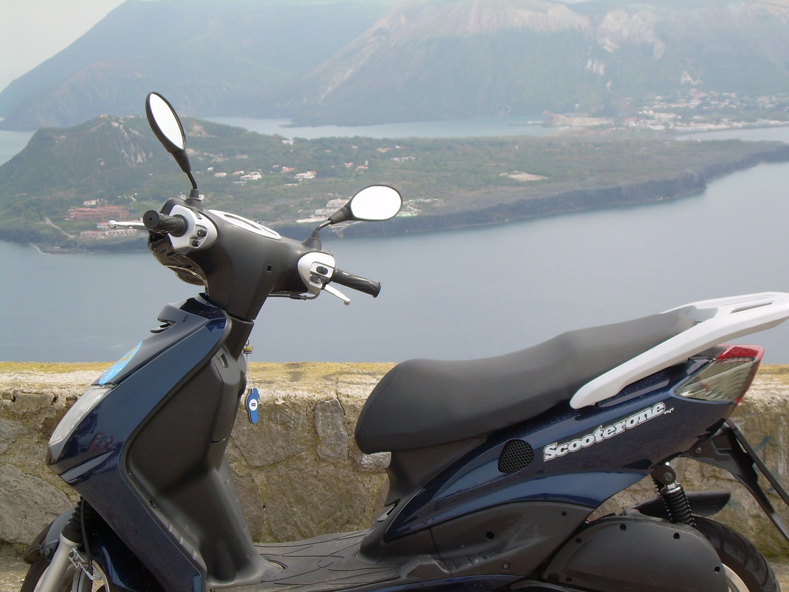 scooter al mare