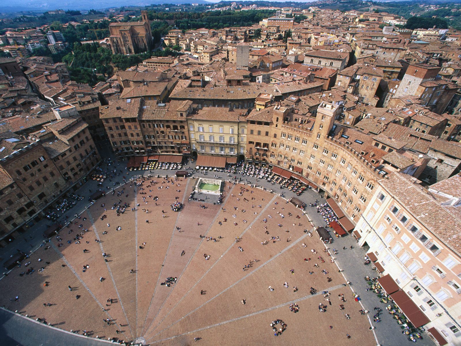 Migliori locali aperitivo Siena centro