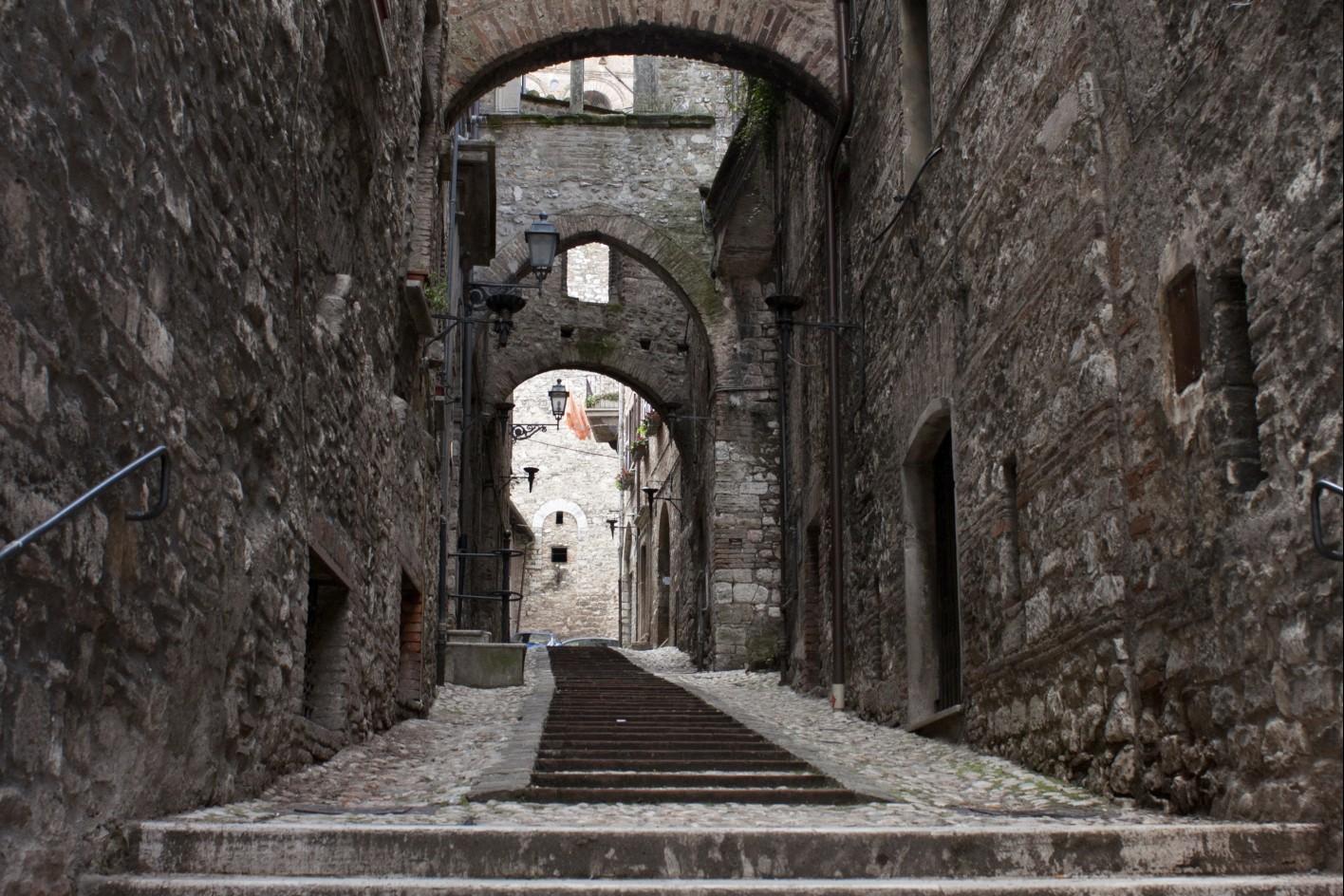 Cinque borghi delle Marche da visitare in autunno