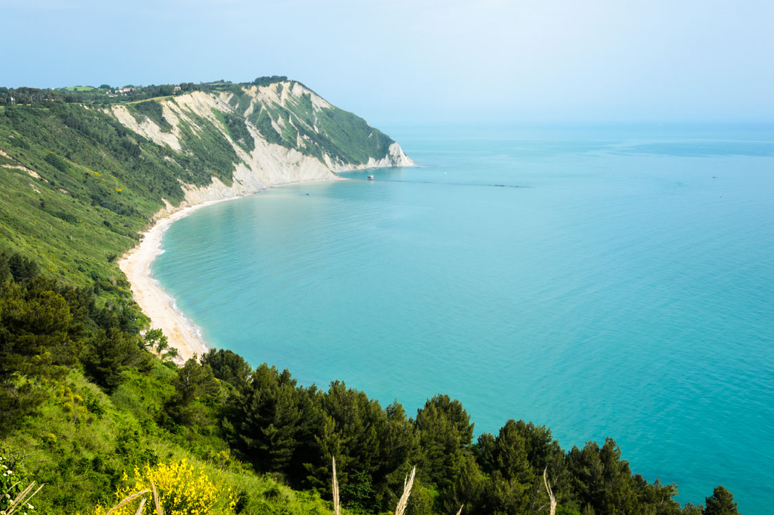 Come arrivare alla spiaggia di Mezzavalle per nudisti